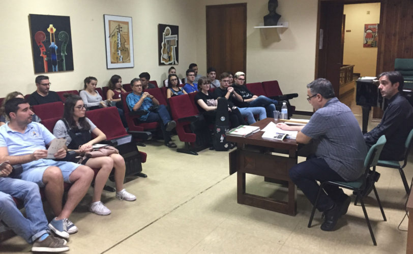 El nuevo director se reúne con alumnos y profesorado del CSM Rafael Orozco